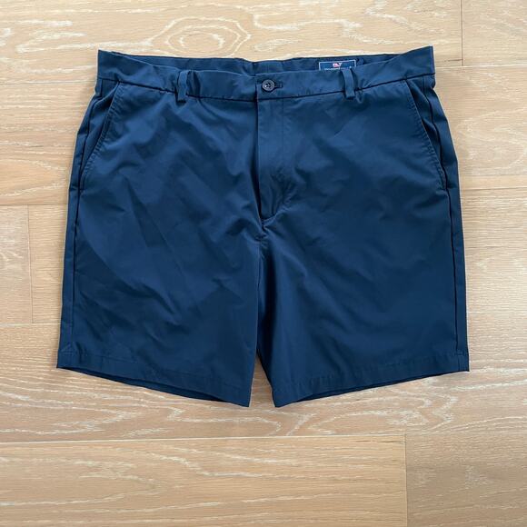 Vineyard Vines Men's 8” Performance Breaker Shorts Navy sz 38 - Picture 1 of 5